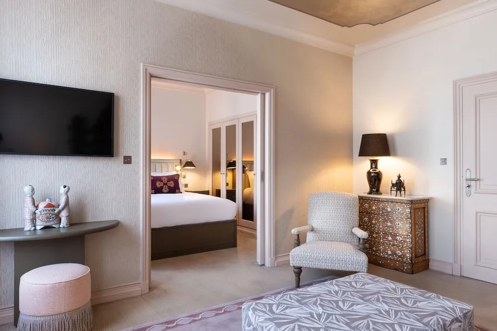 Hôtel de Montesquieu 104