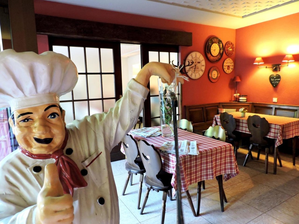Food & Beverage