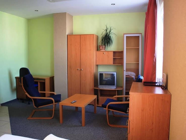Penzion Zlatá Noha by null