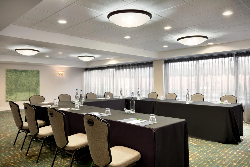 Holiday Inn Washington-Dulles International Airport by IHG - Général