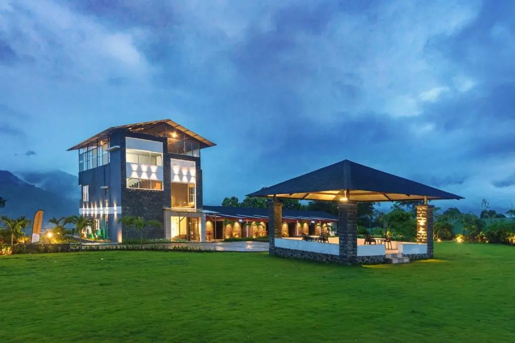 Saffronstays Sundowner