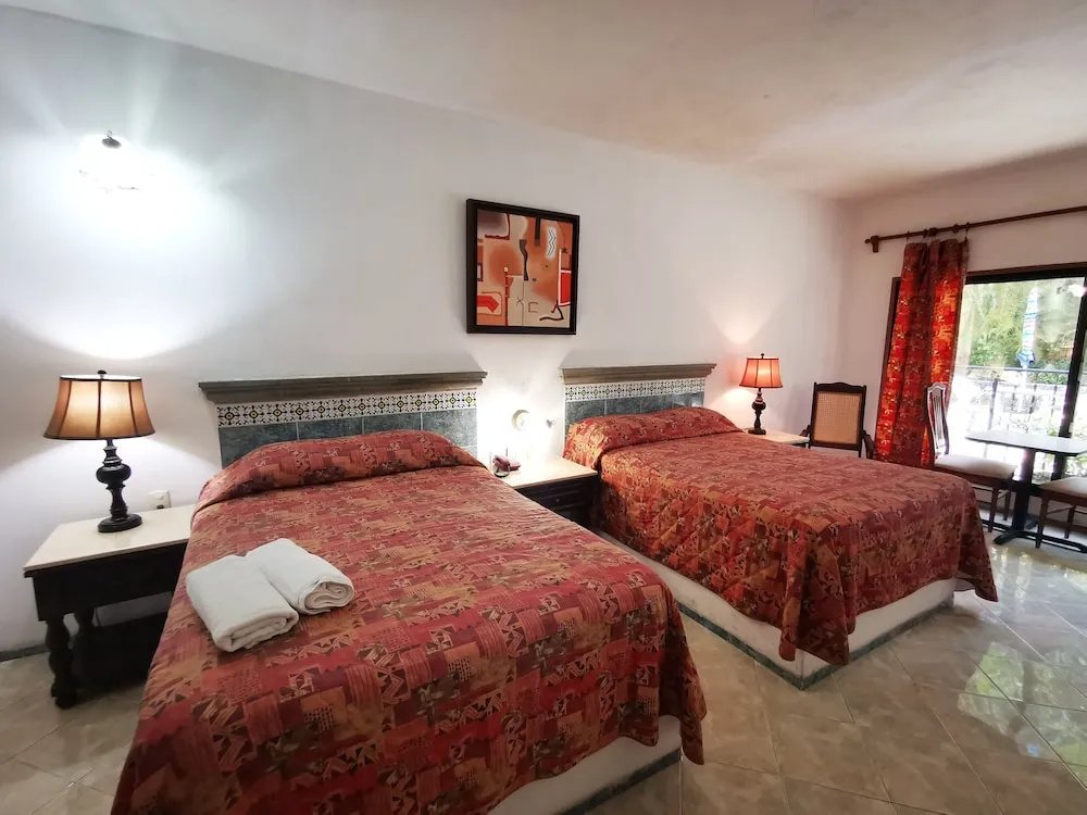 Premium Double room with balcony (full double bed)