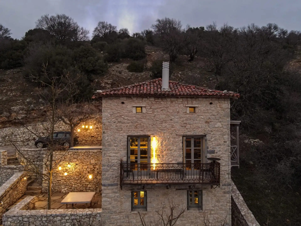 Moreas Peak Lodge