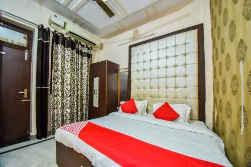 Oyo 27028 Hotel Sai Palace