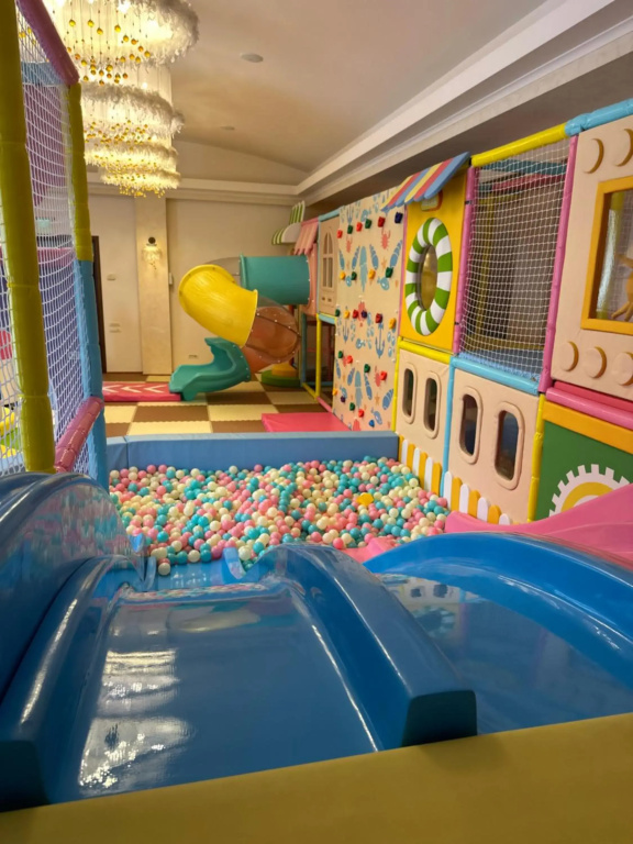 Hotel Saturn - Général