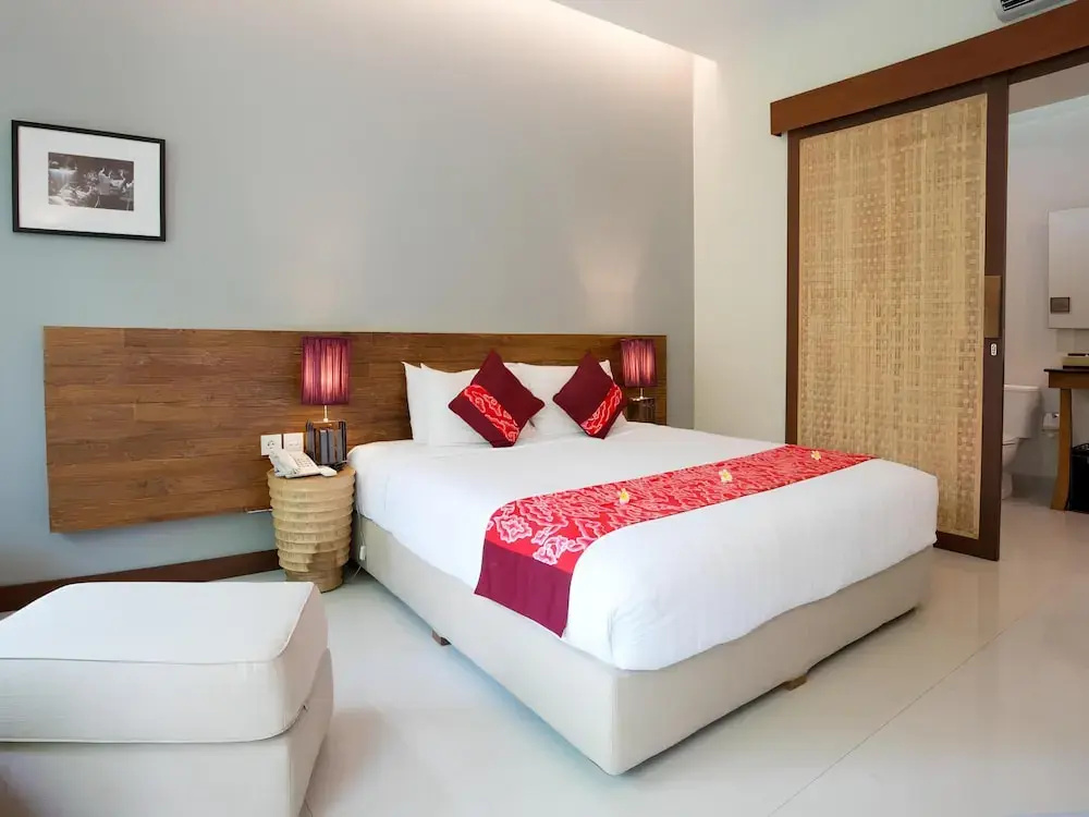 Deluxe Double room with view (full double bed)