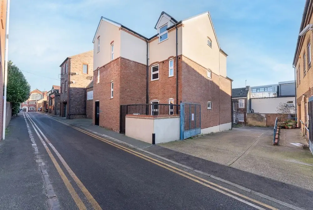 Homely 2-bed Apartment Near Luton Town Centre