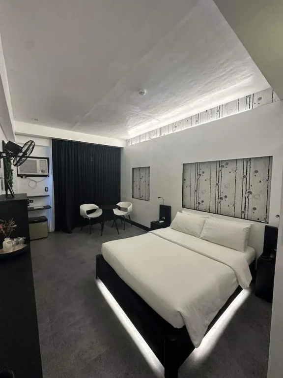 Standard Double room with garden view (full double bed)