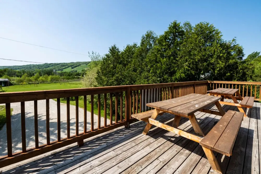 Spacious 8 bdrm Blue Mountain Cottage, Perfect for Large Groups, Private Beach, BBQ, Hot Tub, Sauna - фото 5