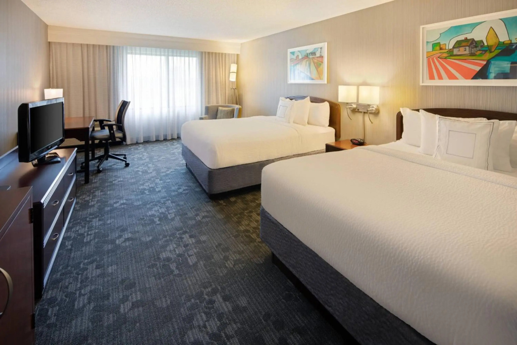 Courtyard by Marriott Grand Rapids Airport - фото 6