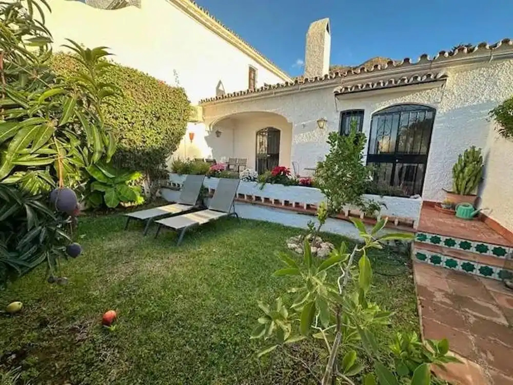 Tranquil Nerja House With Gardens, Pools and spa