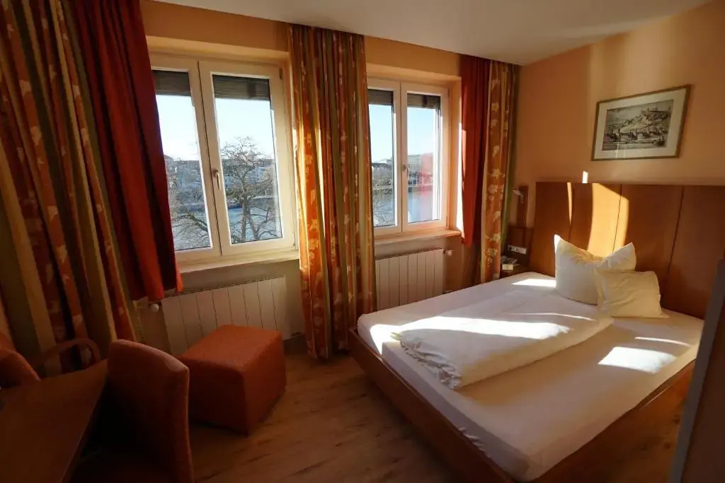 Alter Kranen - Chambres
