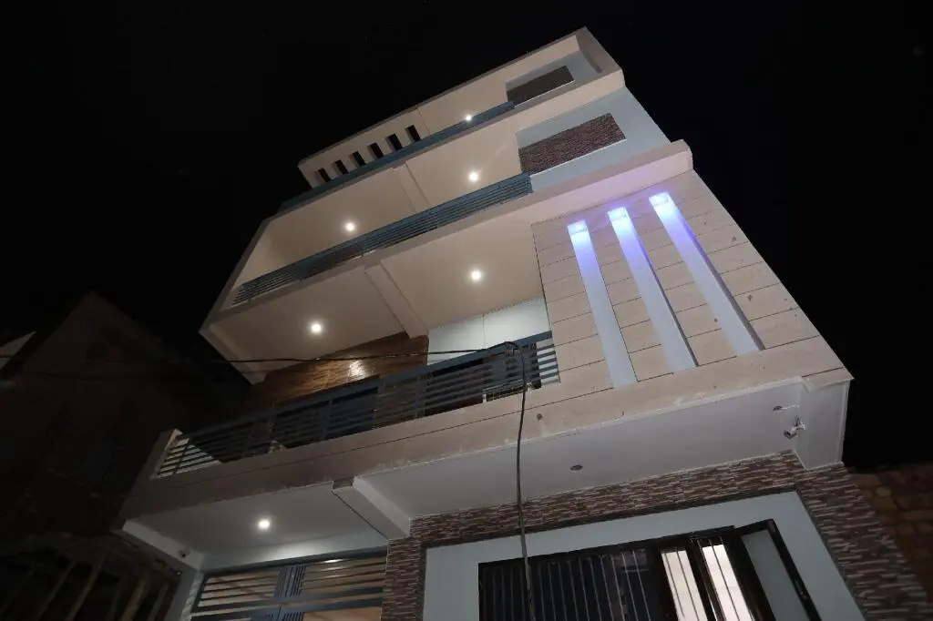 Hotel 4 Fingures Inn By OYO Rooms