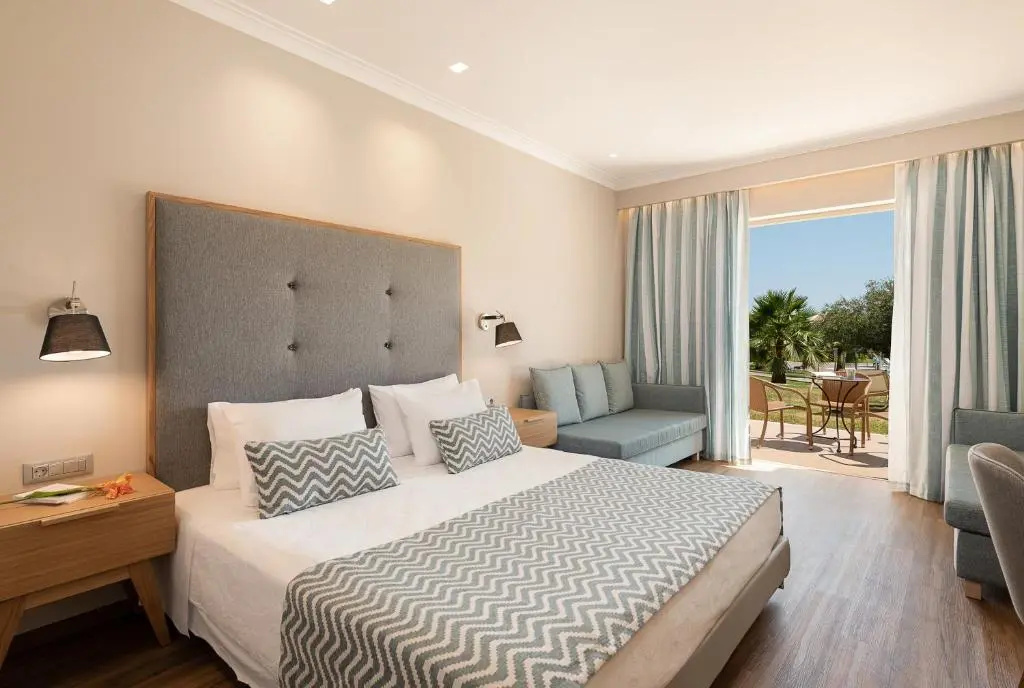 Superior Double Bungalow with pool view (full double bed)