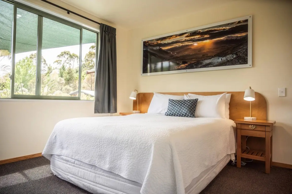 Double Cottage (full double bed)
