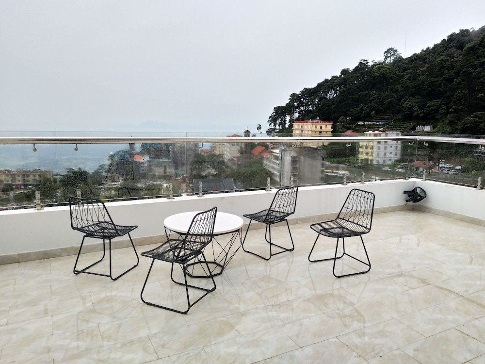 Royal Huy Tam Dao - Général