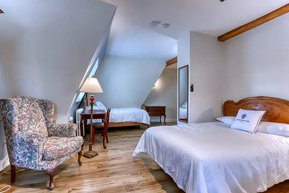 Standard Triple Family room
