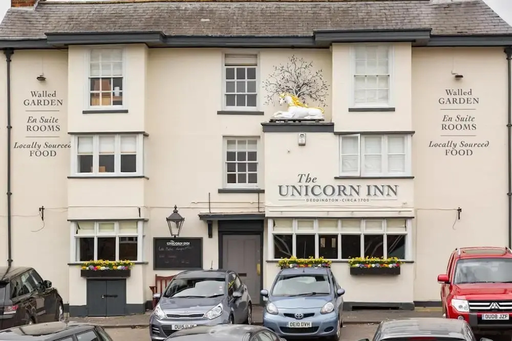 OYO Unicorn Inn