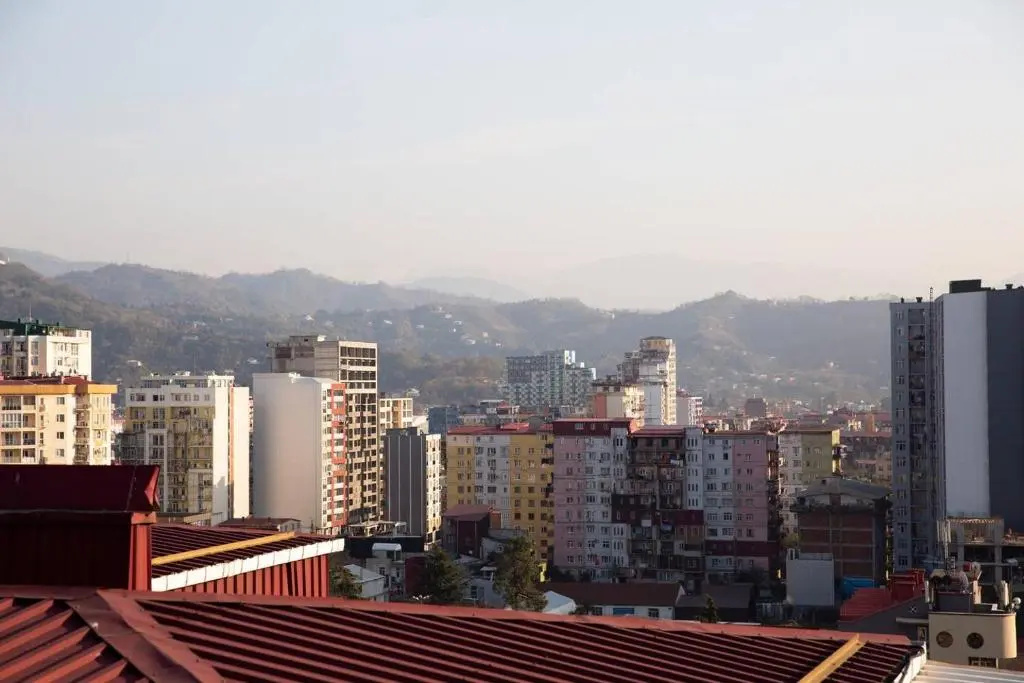 ?2Br Stylish Apt W Balcony In The Heart Of Batumi?