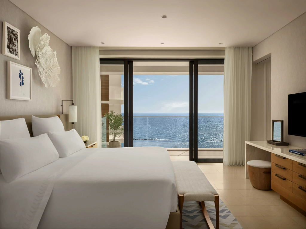2 Bedrooms Grand Deluxe Suite with sea view