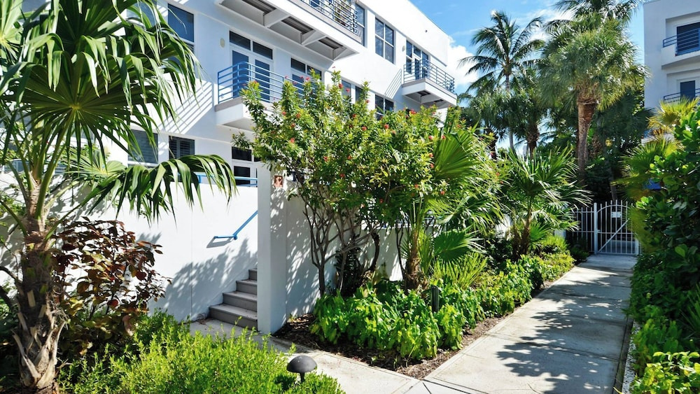 Truman's Hideaway by Avantstay Top Location w/ Patio, Bbq, Shared Pool Month Long Stays
