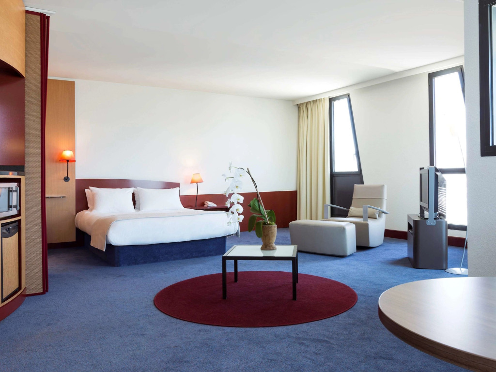 Novotel Suites Marseille Centre Euromed - фото 2