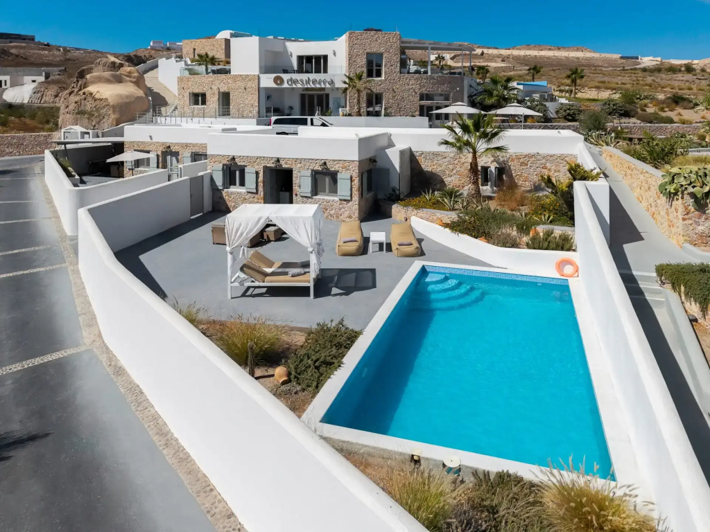 Villa with land view