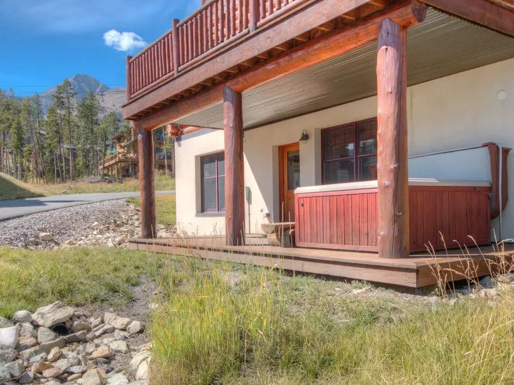 Powder Ridge Cabins by Big Sky VR