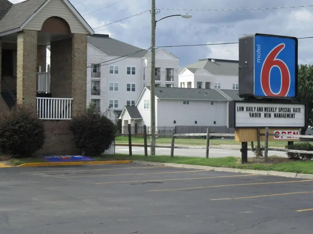 Rodeway Inn Near Naval Hospital