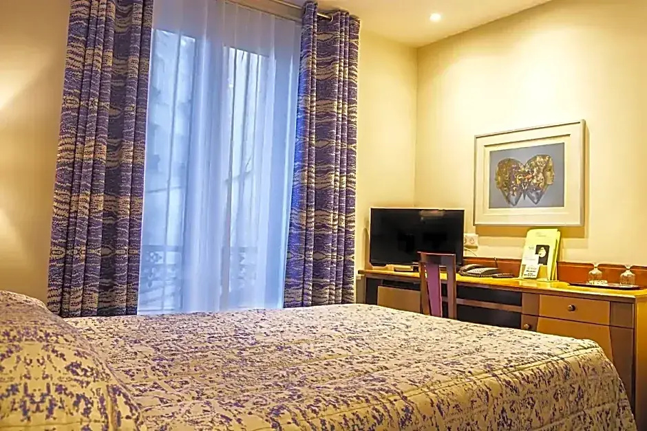 Hôtel Terminus Montparnasse 153