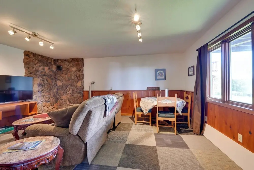 Fish & Hike! Home Base for Kachemak Bay Adventures — фото