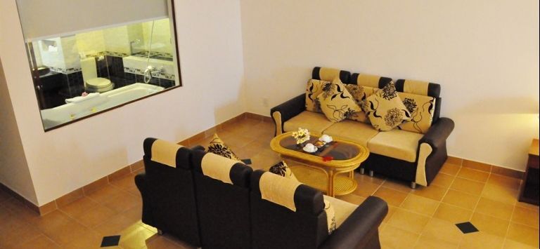 Sandhills Beach Resort & Spa