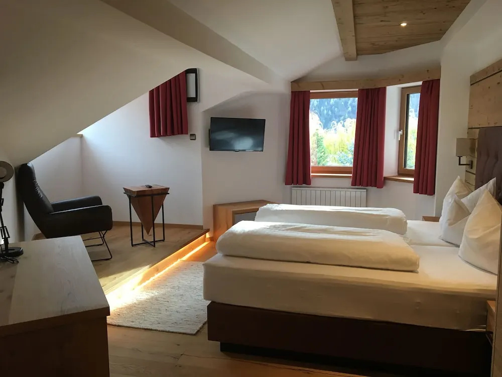 Suite with balcony