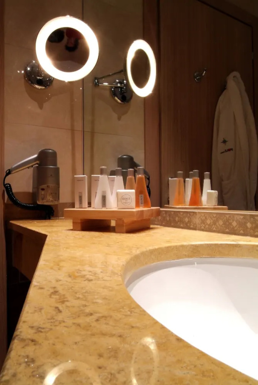 Poli Hotel - Chambres