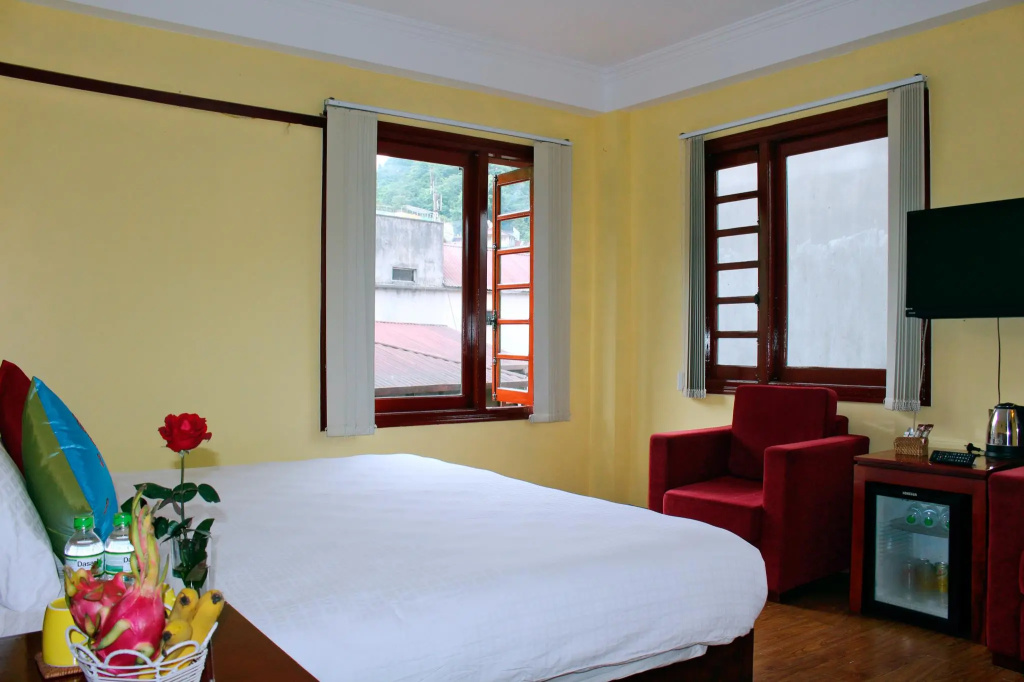 Deluxe Double room with balcony (full double bed)