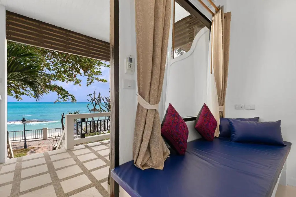 Standard Double room with sea view (full double bed)