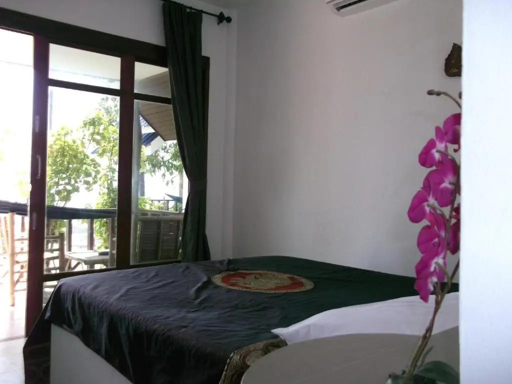Double Bungalow beachfront (twin beds)