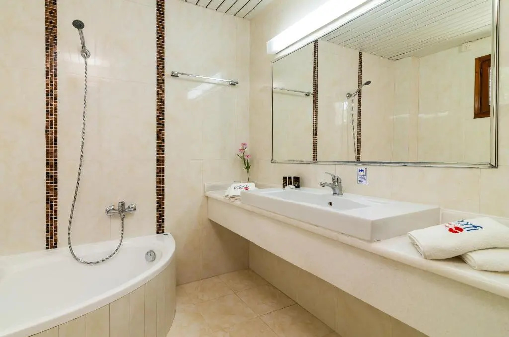 Porfi Beach Hotel - Chambres