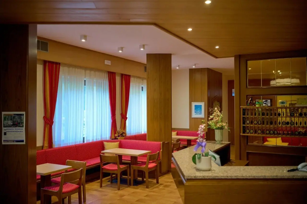 Hotel photo 11