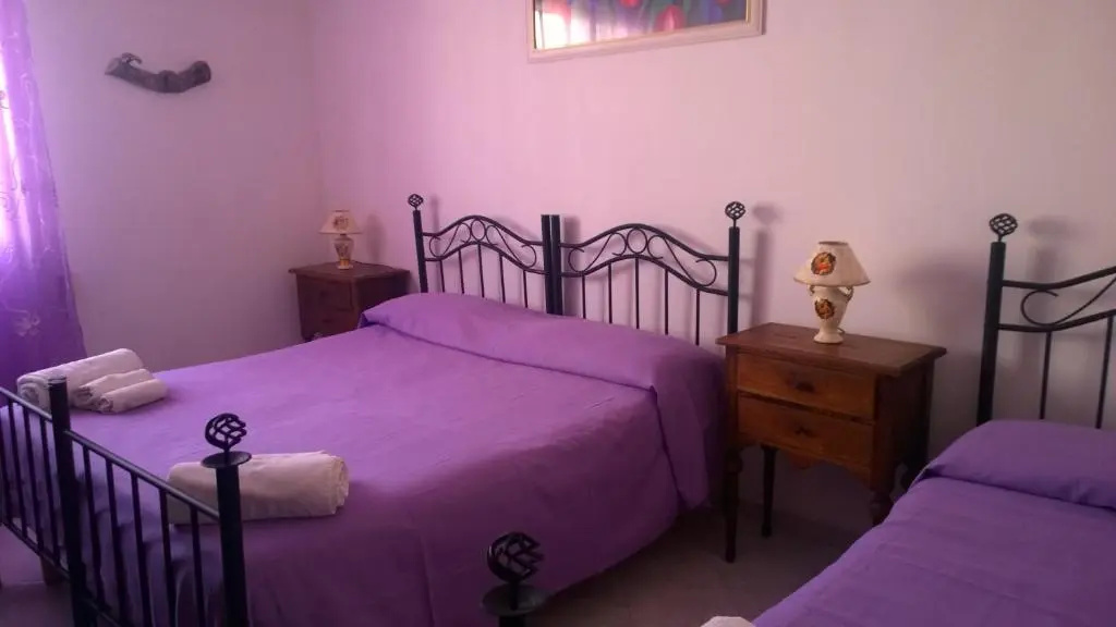 Standard Triple room