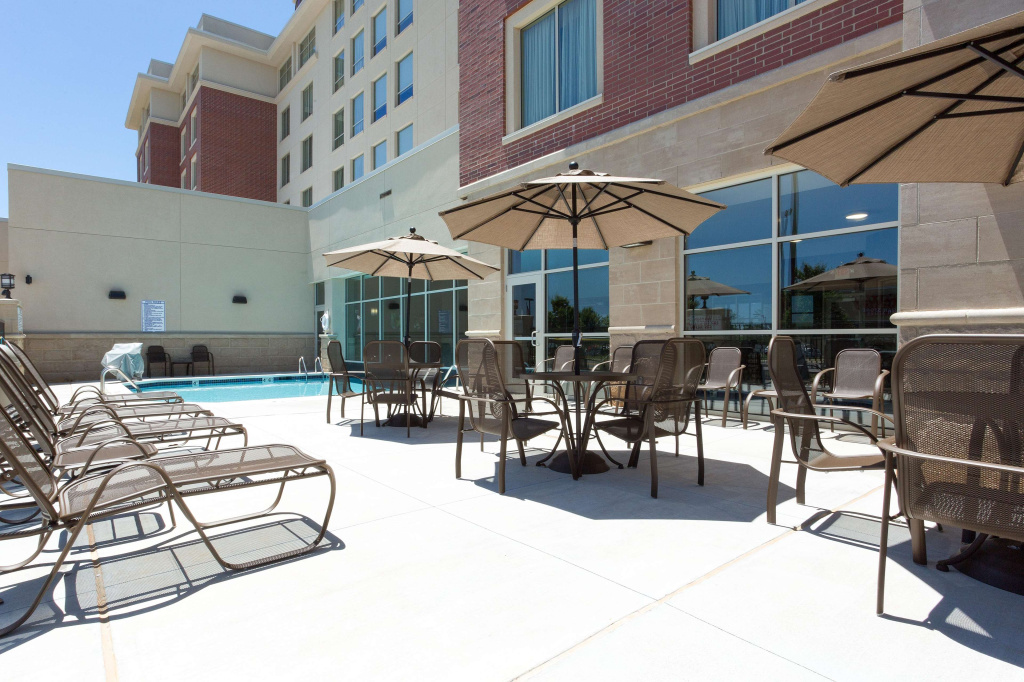 Drury Inn & Suites Burlington - Général