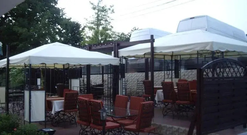 Shamrock Inn