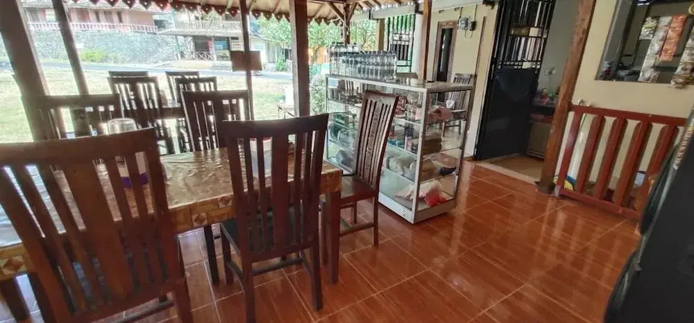 Food & Beverage