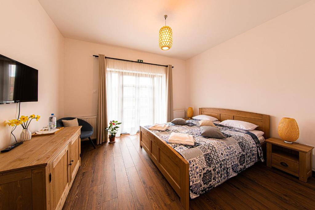 Standard Double room (full double bed)