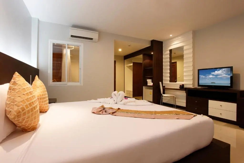 Standard Double room (full double bed)