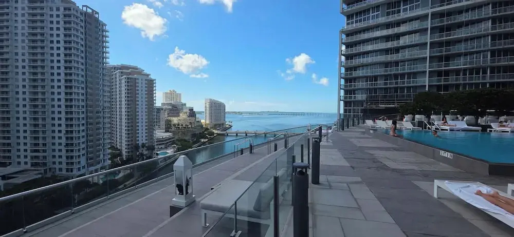 The Bay Suites - W Miami