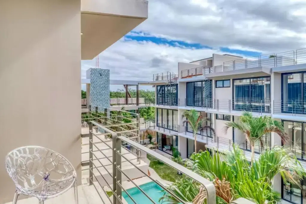 302 Amena Amazing 2 Bdr Penthouse w/ Private Pool and Gym