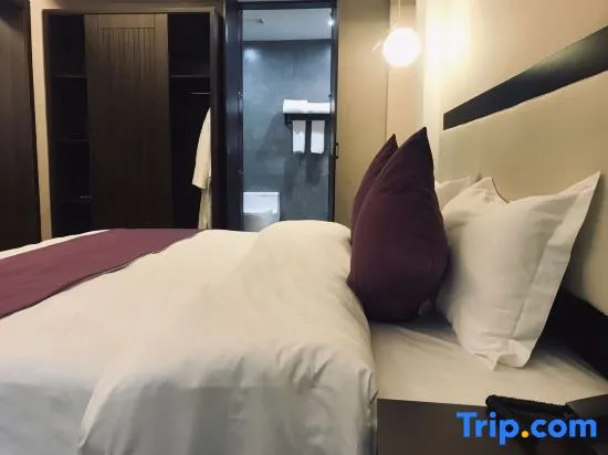 Double Suite with view full double bed