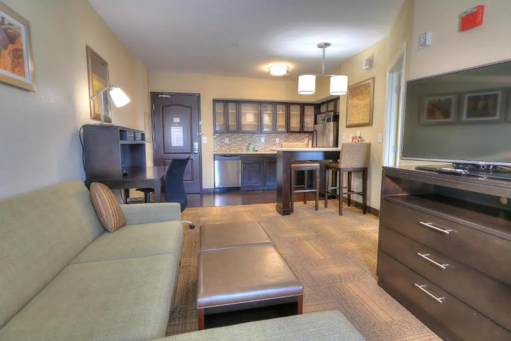 Staybridge Suites Knoxville-West by IHG - Chambres