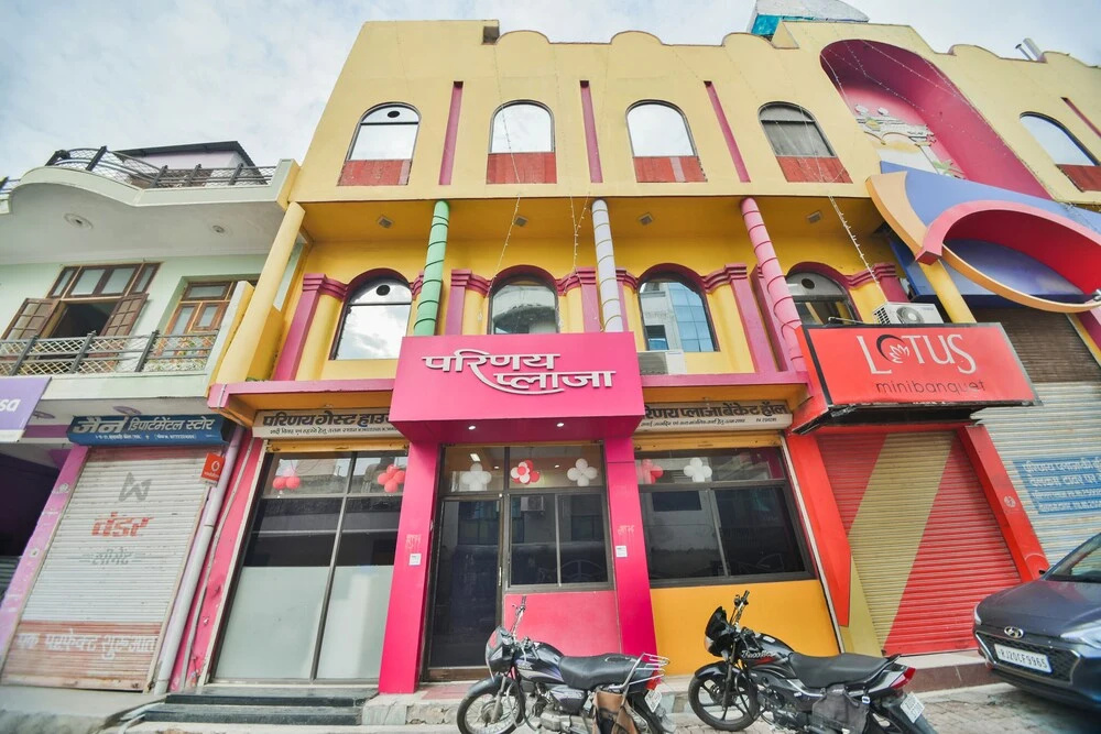 OYO 46081 Hotel Parinay Inn